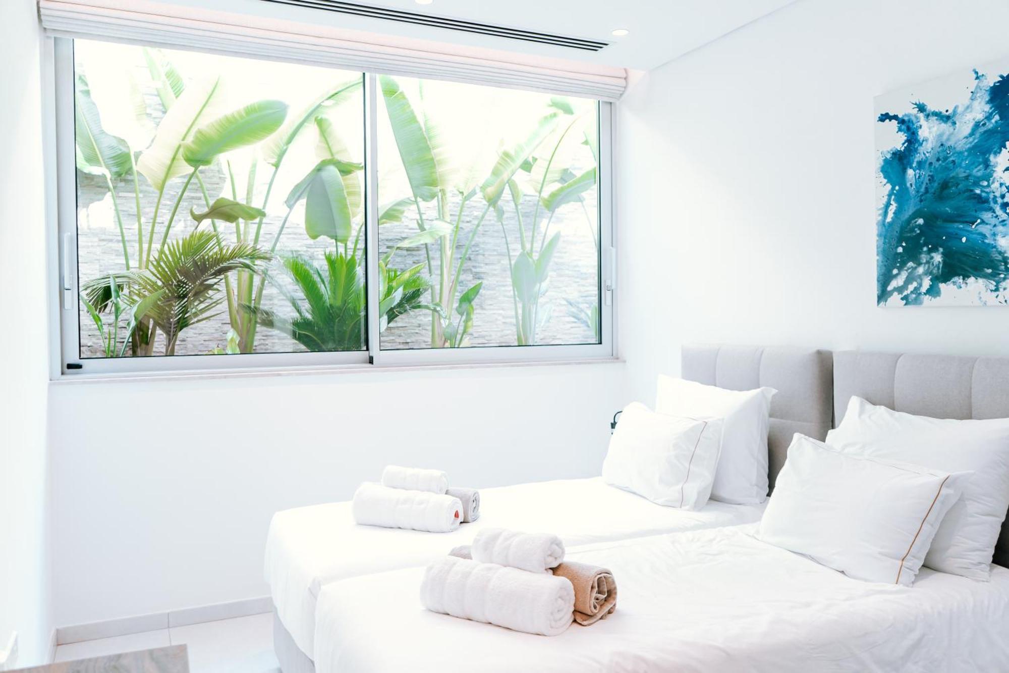 Villaer Vivo Mare Beachfornt - Azure