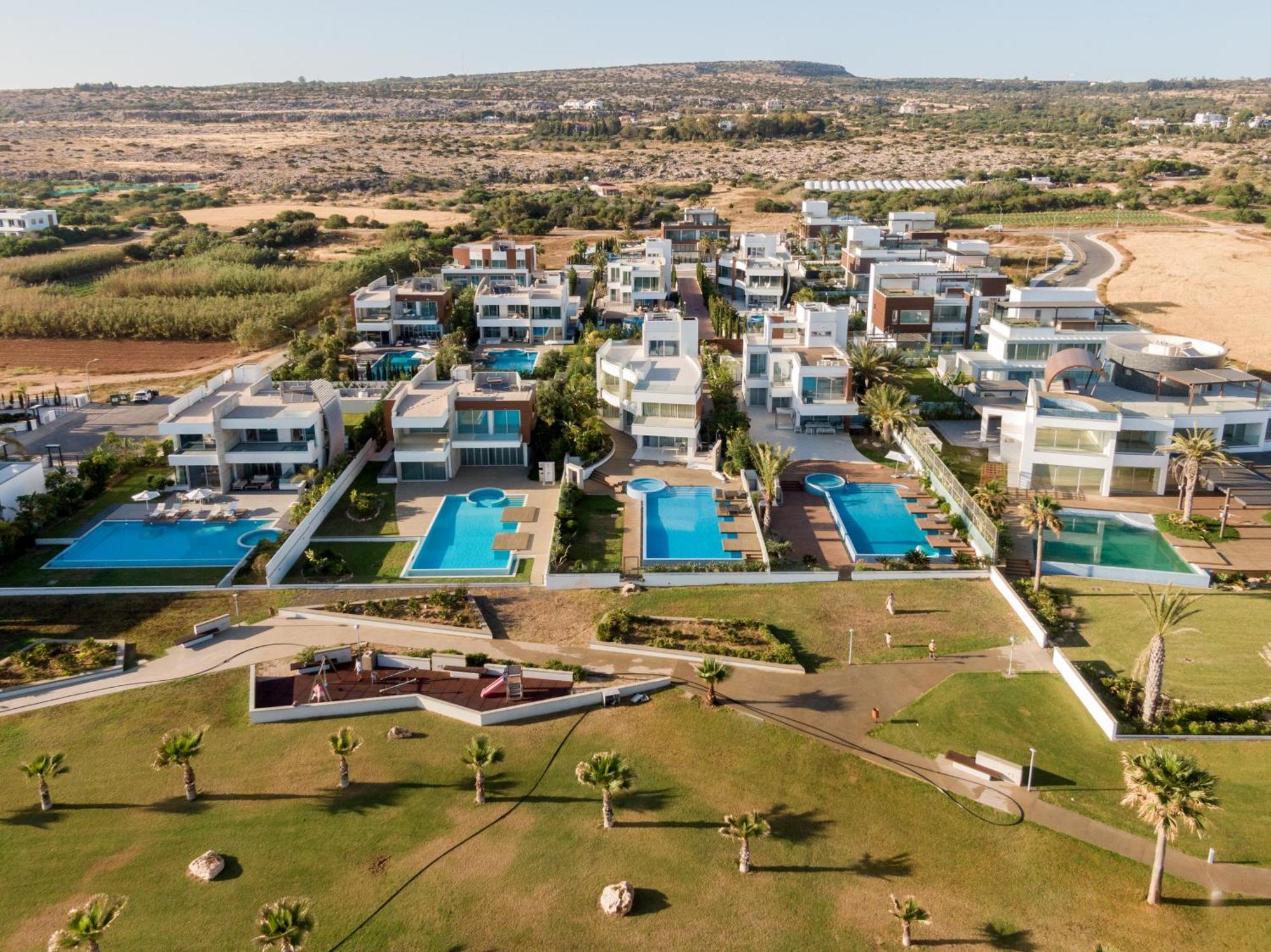 Villaer Vivo Mare Beachfornt - Azure Ajía Nápa